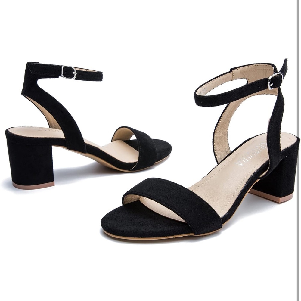 Elegant Black Ankle Strap Sandals - Picture 2 of 9